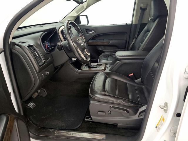 Photo of 2018 White GMC Canyon