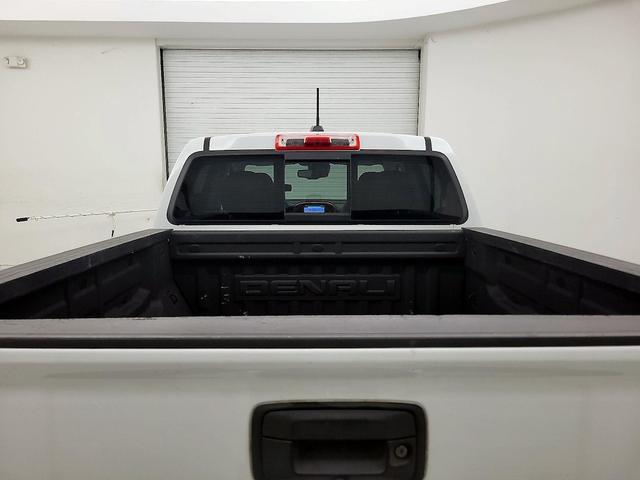 Photo of 2018 White GMC Canyon