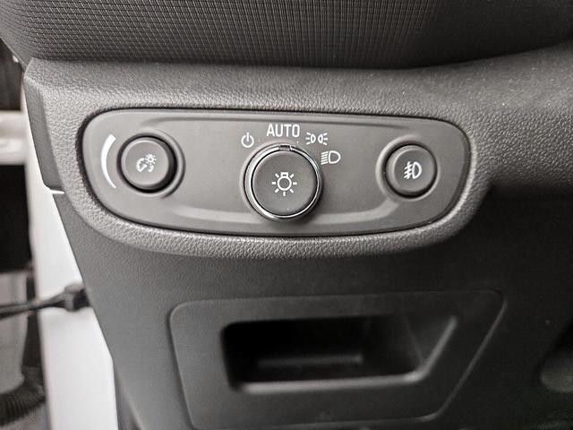 Photo of 2023 White Chevrolet Trailblazer