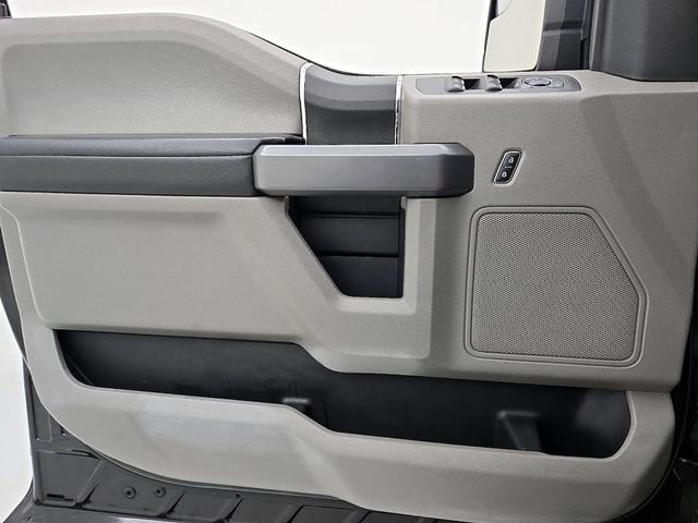 Photo of 2020 Black Ford F-150