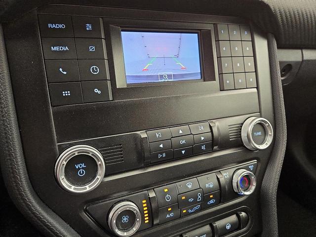 Photo of 2020 White Ford Mustang