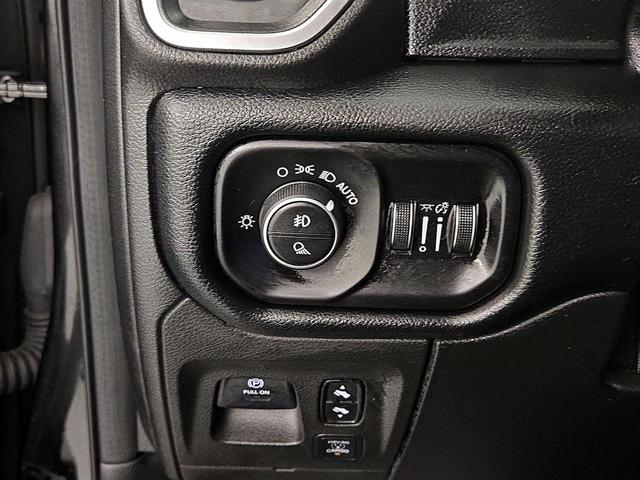 Photo of 2019 Black RAM 1500
