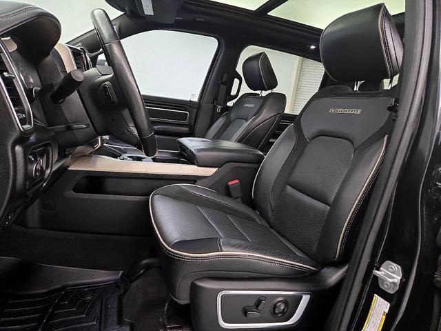Photo of 2019 Black RAM 1500