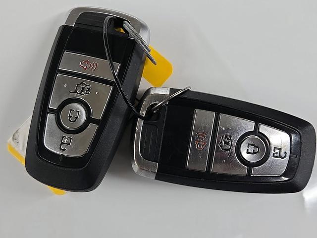 Photo of 2021 White Ford Explorer
