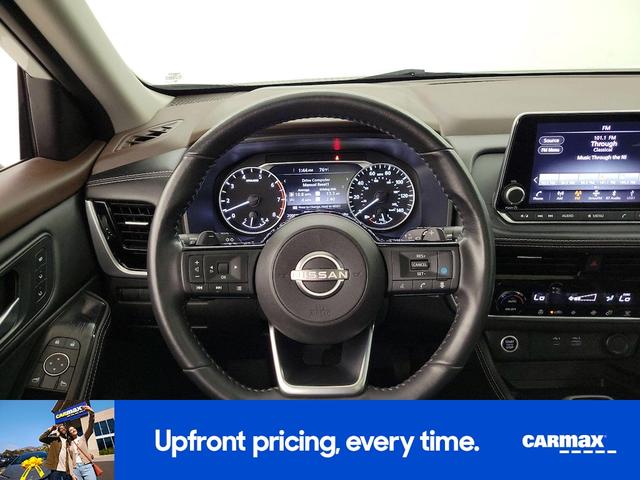 Photo of 2023 White Nissan Rogue