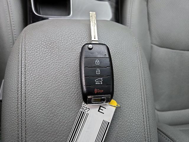 Photo of 2015 Gray Kia Sorento