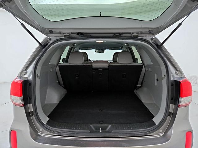 Photo of 2015 Gray Kia Sorento