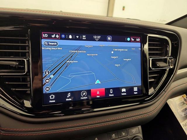Photo of 2023 Black Dodge Durango
