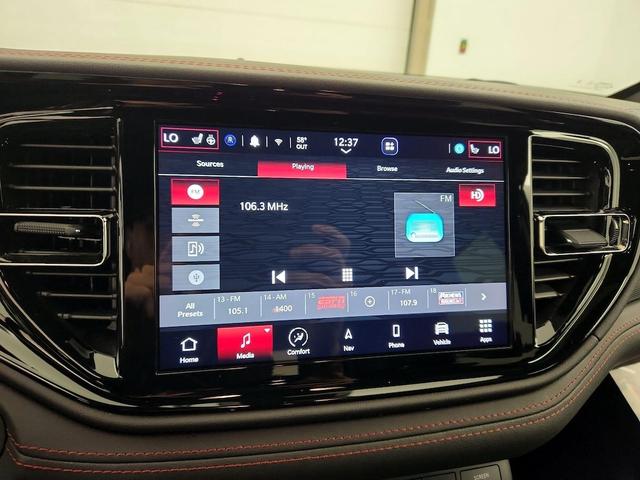 Photo of 2023 Black Dodge Durango