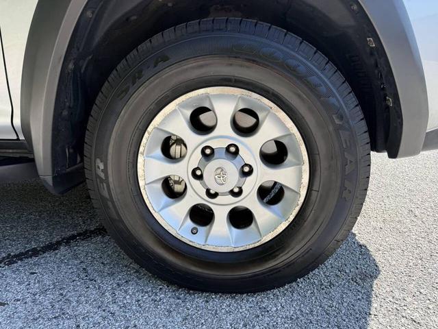 Photo of 2010 Silver Toyota 4Runner