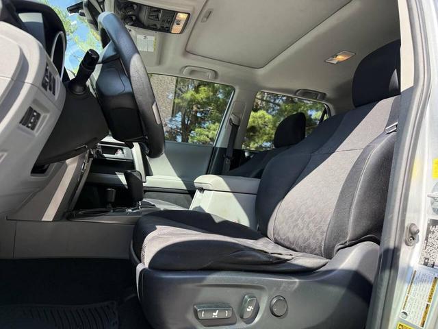 Photo of 2010 Silver Toyota 4Runner