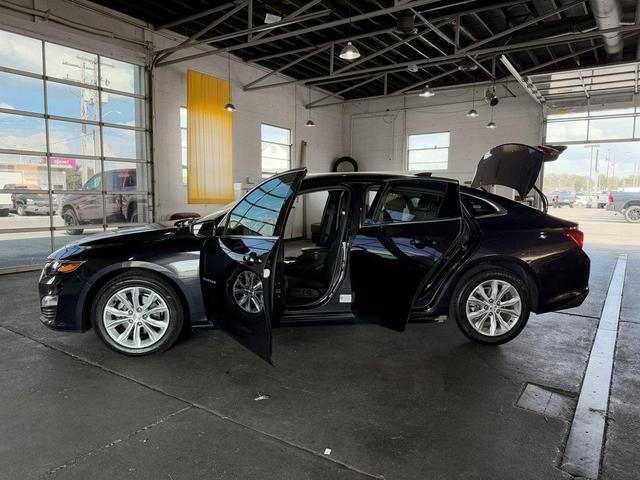Photo of 2023 Dark Ash Metallic Chevrolet Malibu
