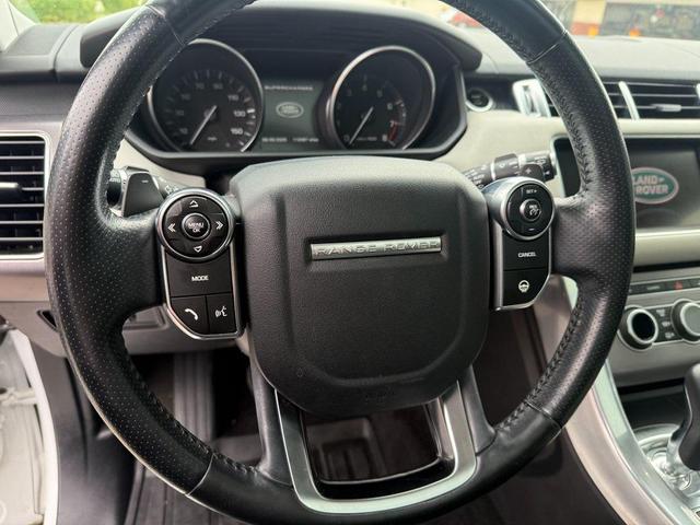 Photo of 2014 Fuji White Land Rover Range Rover Sport