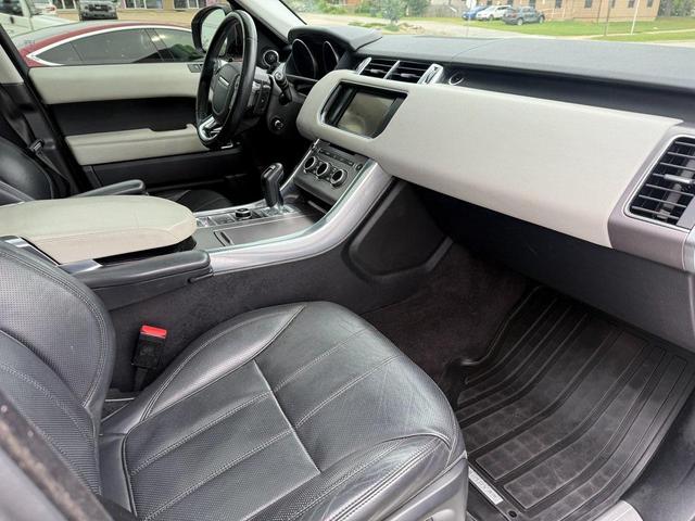 Photo of 2014 Fuji White Land Rover Range Rover Sport