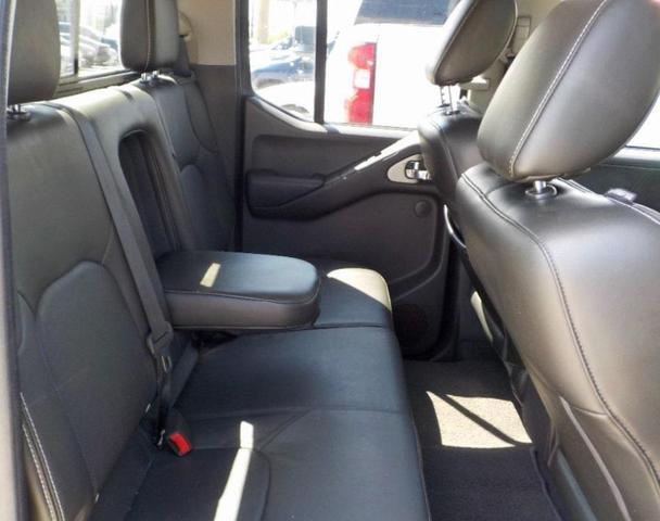 Photo of 2020 Magnetic Black Pearl Nissan Frontier