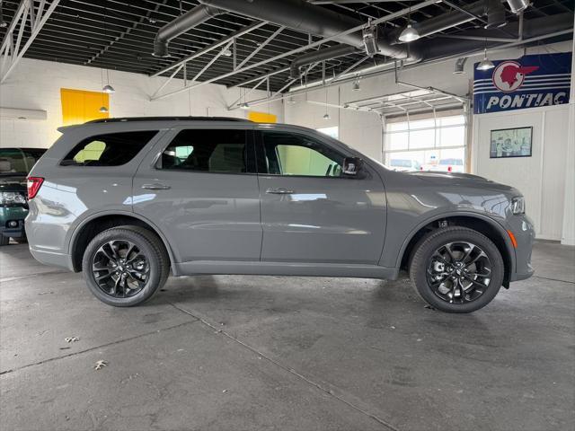 Photo of 2025 Destroyer Gray Clearcoat Dodge Durango