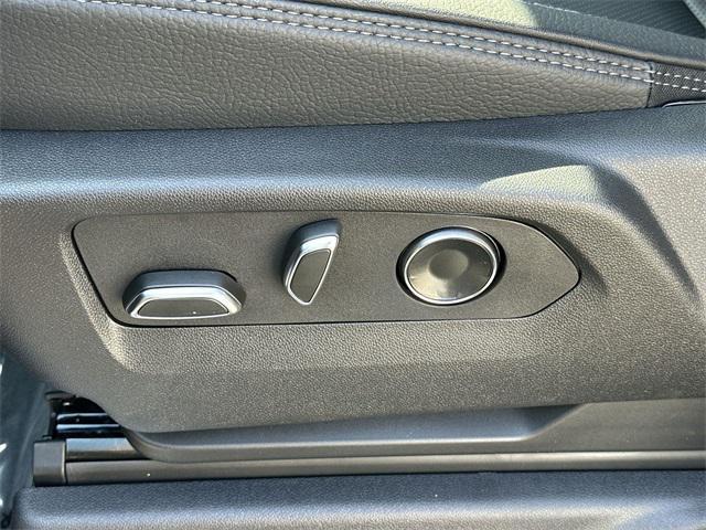 Photo of 2025 Onyx Black GMC Sierra 2500