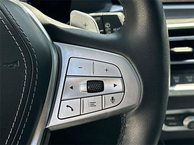 Photo of 2022 Black Sapphire Metallic BMW X7