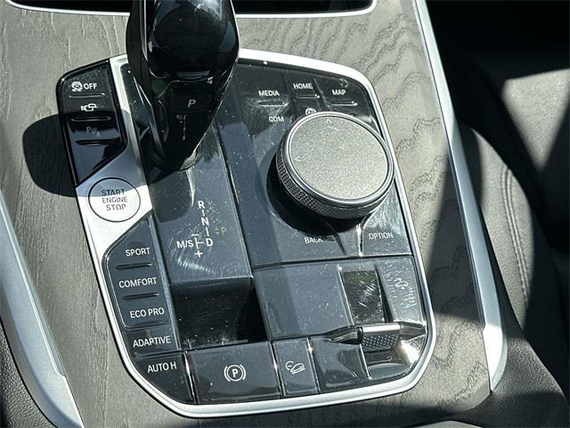 Photo of 2022 Black Sapphire Metallic BMW X7