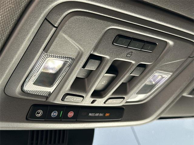 Photo of 2024 White Frost Tricoat GMC Sierra 1500