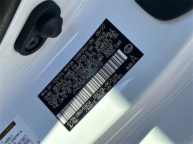 Photo of 2022 Ultra White Lexus RC 350