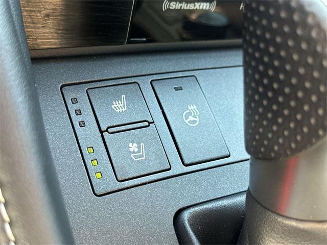 Photo of 2022 Ultra White Lexus RC 350