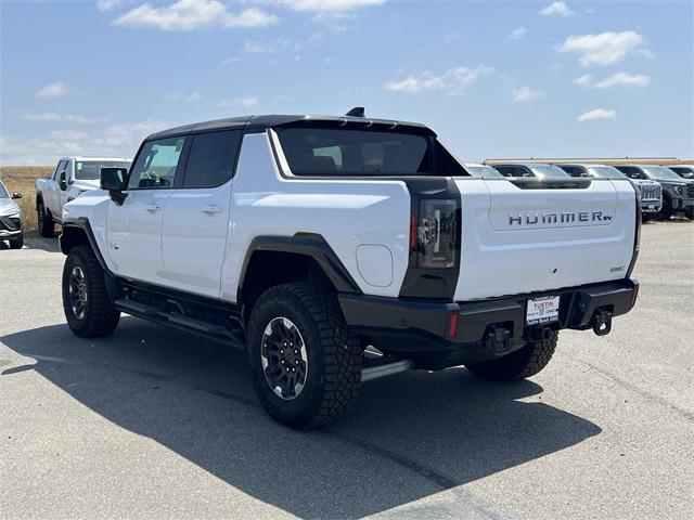 Photo of 2025 Interstellar White GMC HUMMER EV Pickup