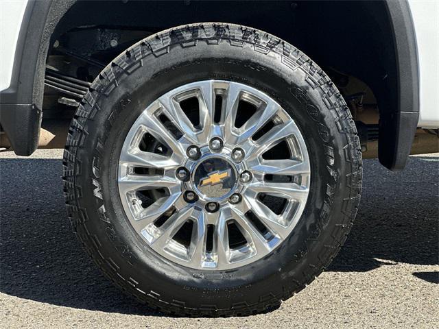 Photo of 2023 White Chevrolet Silverado 3500
