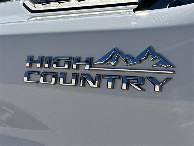 Photo of 2023 White Chevrolet Silverado 3500