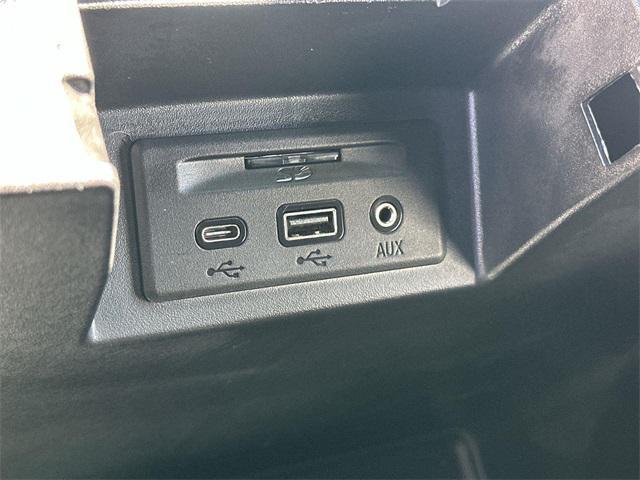 Photo of 2023 White Chevrolet Silverado 3500
