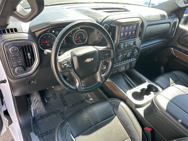 Photo of 2023 White Chevrolet Silverado 3500