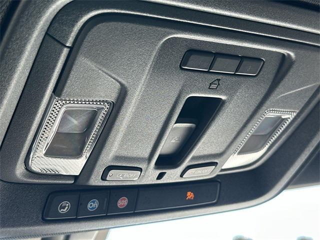 Photo of 2023 White Chevrolet Silverado 3500
