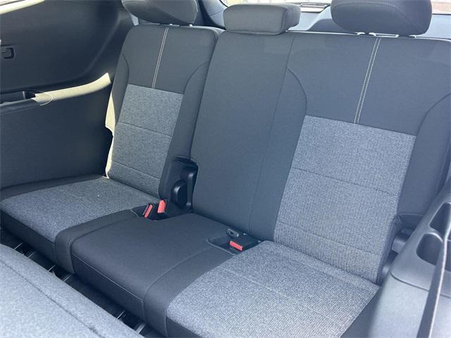 Photo of 2025 Summit White GMC Acadia