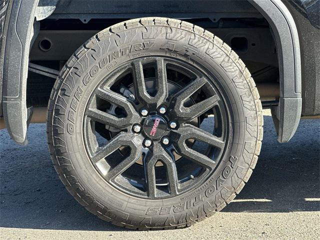 Photo of 2022 Onyx Black GMC Sierra 1500