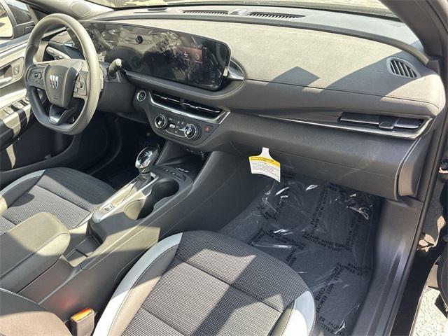 Photo of 2025 Ebony Twilight Metallic Buick Envista