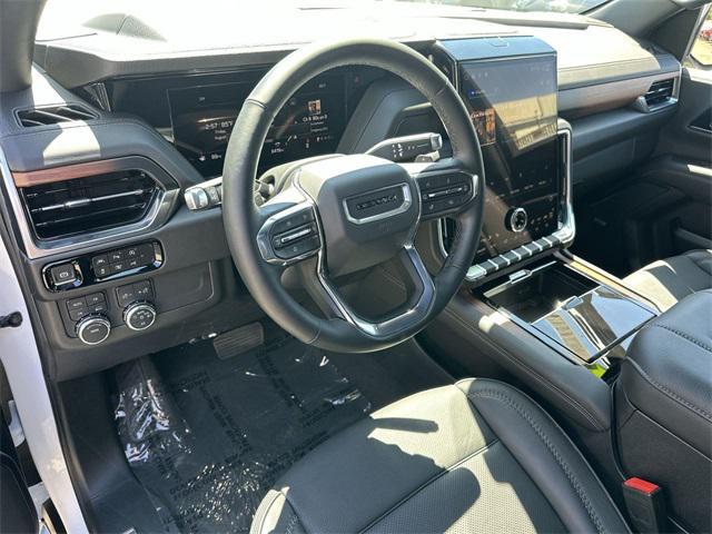 Photo of 2025 Summit White GMC Yukon XL