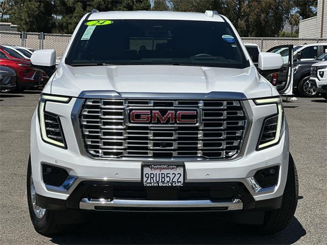 Photo of 2025 Summit White GMC Yukon XL