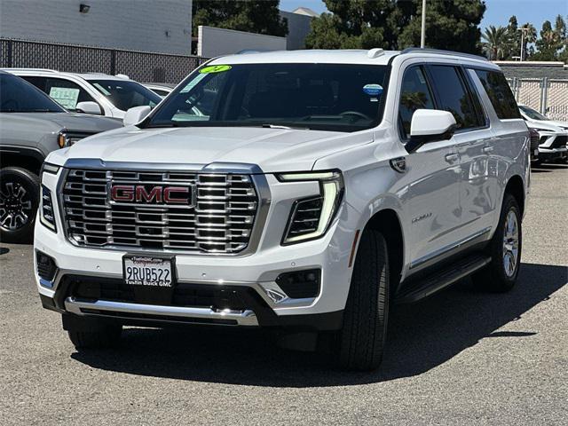 Photo of 2025 Summit White GMC Yukon XL