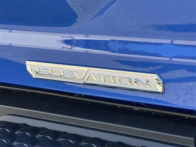 Photo of 2025 Rapids Metallic GMC Canyon