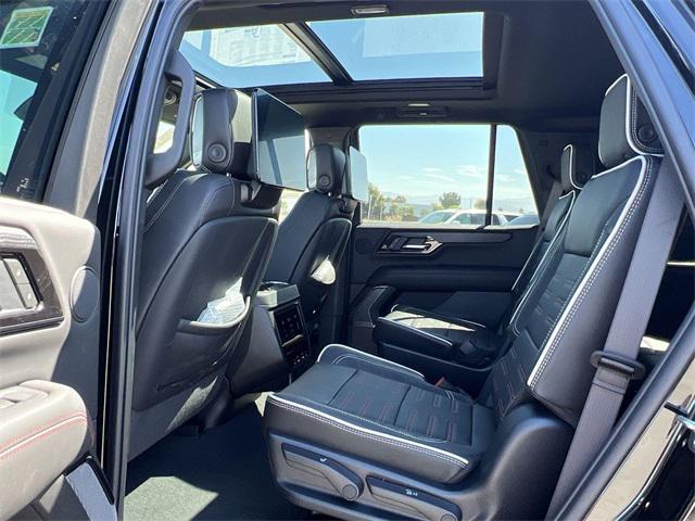 Photo of 2025 Onyx Black GMC Yukon