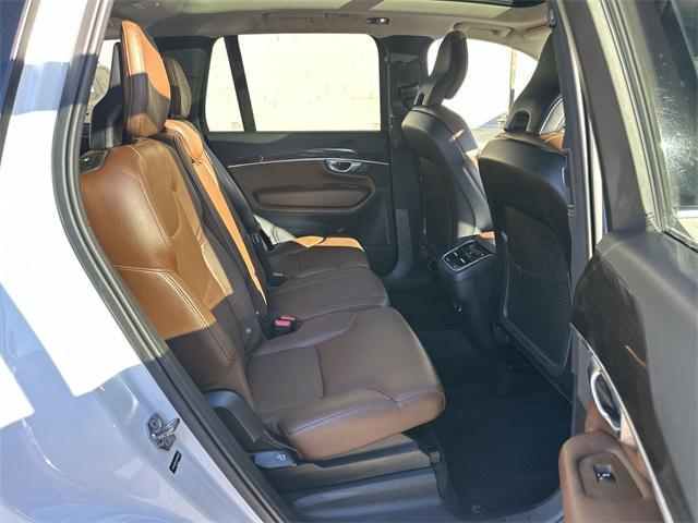 Photo of 2019 Ice White Volvo XC90