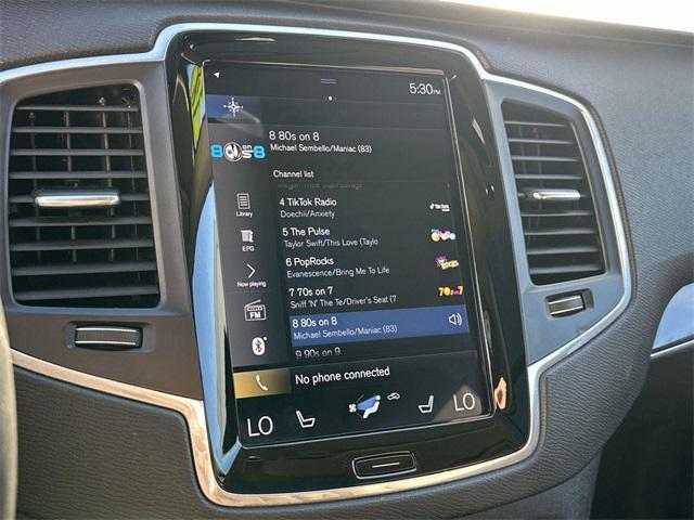 Photo of 2019 Ice White Volvo XC90