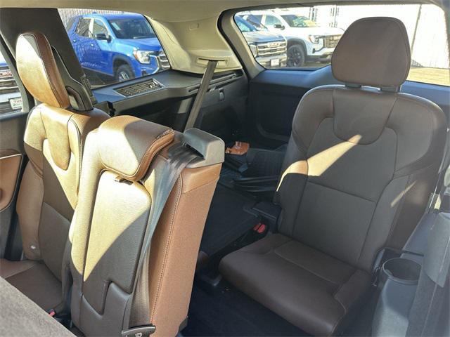 Photo of 2019 Ice White Volvo XC90