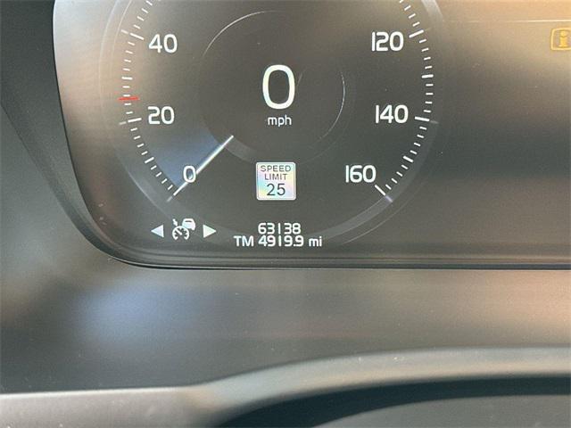 Photo of 2019 Ice White Volvo XC90