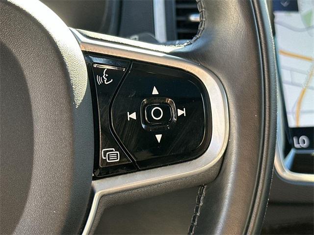 Photo of 2019 Ice White Volvo XC90