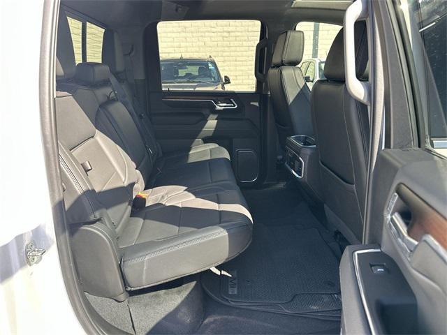 Photo of 2024 Summit White GMC Sierra 3500