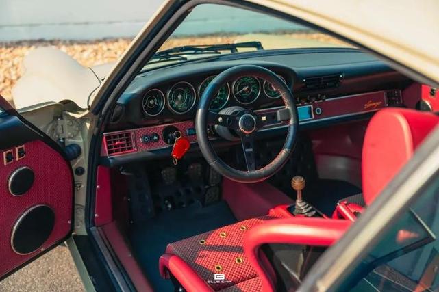 Photo of 1989 Gray Porsche 911