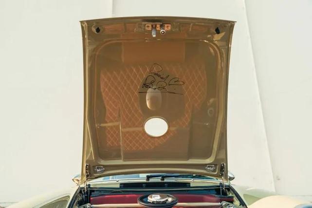 Photo of 1989 Gray Porsche 911