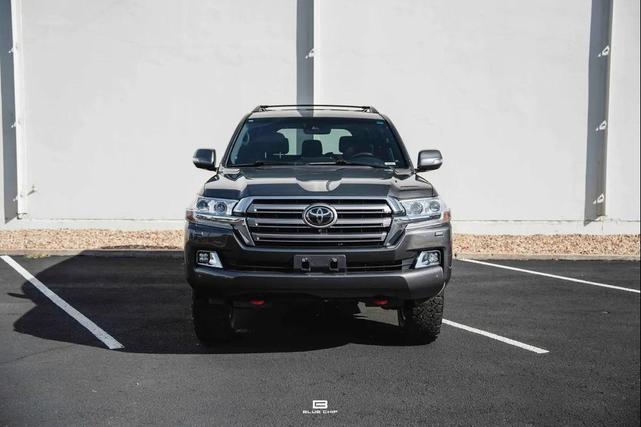 Photo of 2021 Magnetic Gray Metallic Toyota Land Cruiser