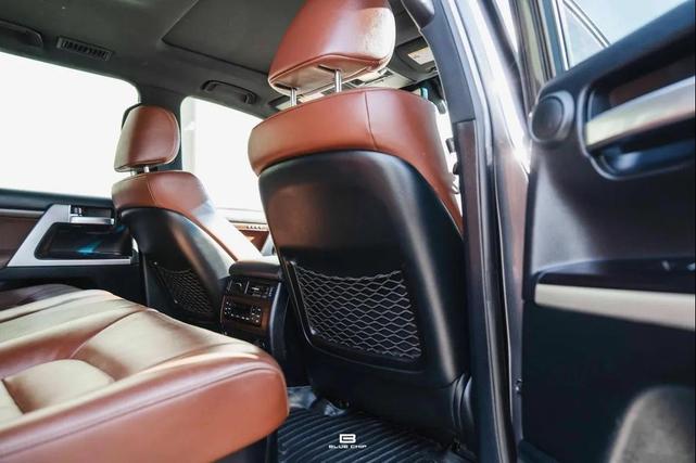 Photo of 2021 Magnetic Gray Metallic Toyota Land Cruiser